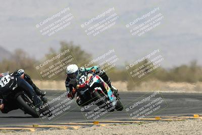 media/Apr-20-2025-CVMA (Sun) [[39090e8767]]/Race 11-500-350 Supersport (Holeshot)/